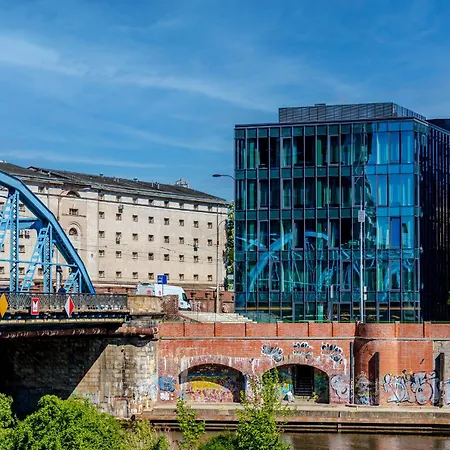 River Premium B アパート *