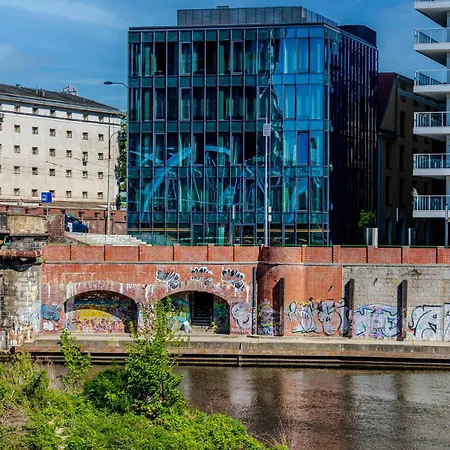 River Premium B Apartment